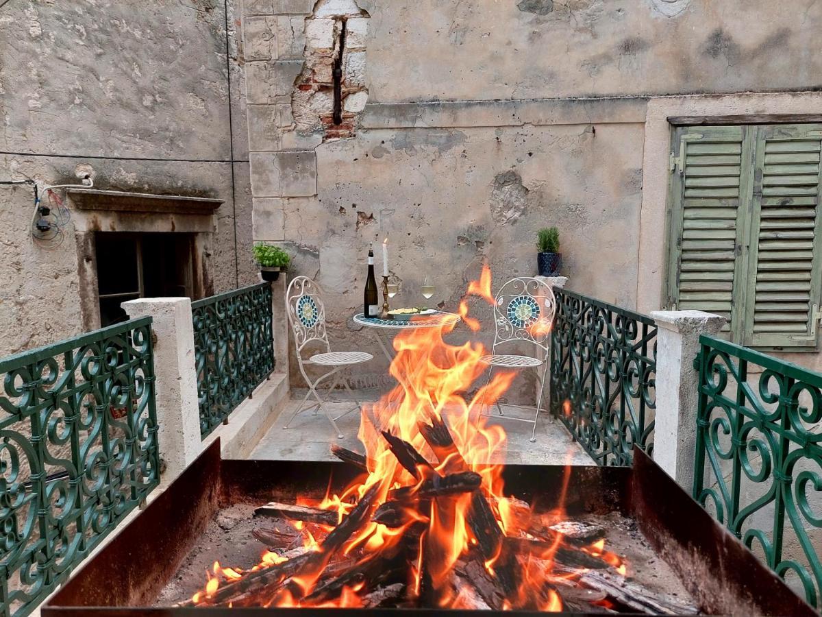 Ferienwohnung V Šibenik Exterior foto